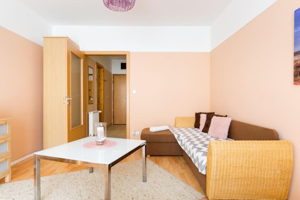 Acacia City Center Apartment Budapest Exterior photo